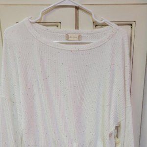 Altraid State Light weight shirt/sweater NWT